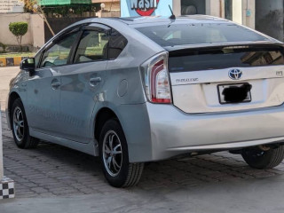 toyota-prius-2014-model-import-2018