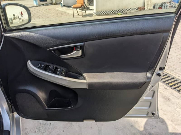 toyota-prius-2014-model-import-2018-big-5