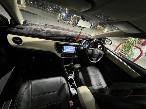 toyota-corolla-xli-2017-big-5