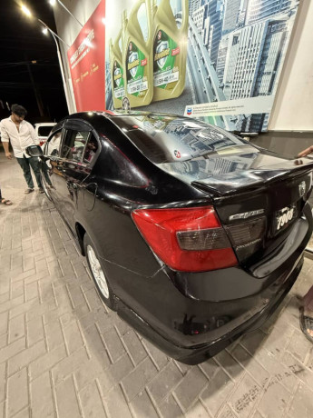 honda-civic-2013-big-5