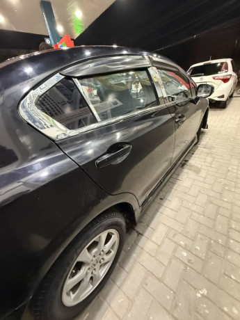 honda-civic-2013-big-11