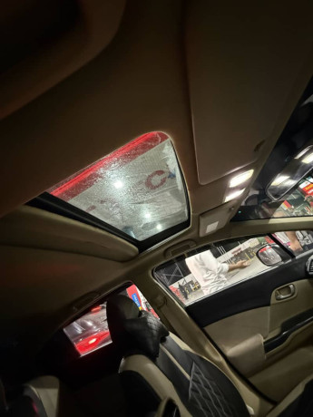 honda-civic-2013-big-16