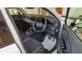honda-vezel-2024-small-4