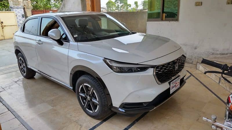 honda-vezel-2024-big-2