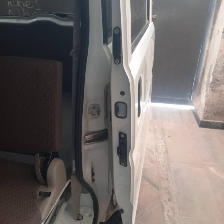 suzuki-every-pc-19-2024-big-19
