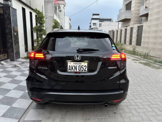 honda-vezel-z-awd
