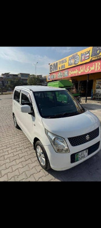 suzuki-wagon-r-2012-big-0
