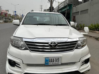 toyota-fortuner-27