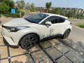 toyota-c-hr-2017-small-5