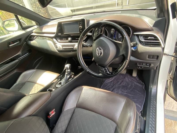 toyota-c-hr-2017-big-7