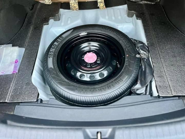toyota-yaris-ativ-cvt-13-big-16