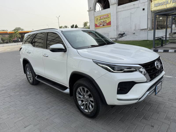 toyota-fortuner-sigma-big-0