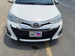 super-white-2021-model-13-auto-yaris