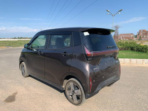 nissan-sakura-g-variant-fully-electric-big-3