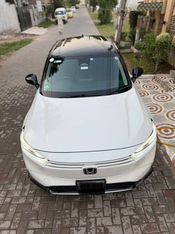 honda-vezel-2024-big-3