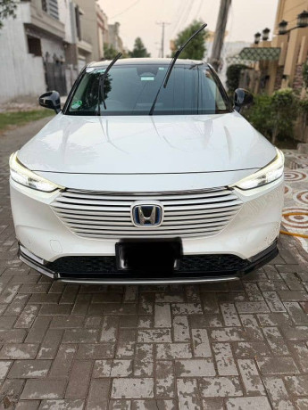 honda-vezel-2024-big-2