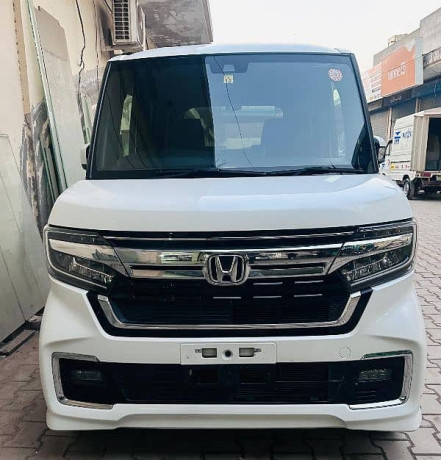 honda-n-box-custom-2020-big-1