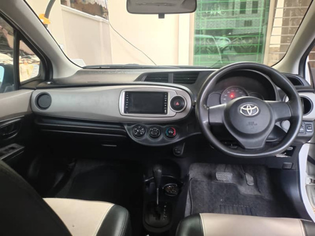 toyota-vitz-201216-lahore-registered-big-6