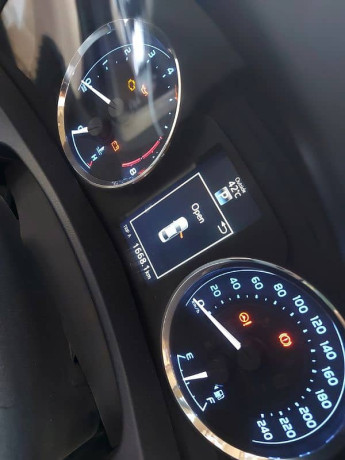 corolla-altis-16-fresh-big-6