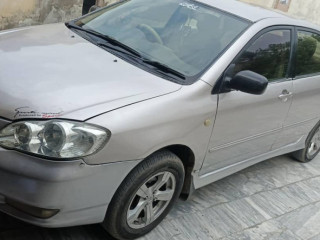 toyota-corolla-se-saloon-16