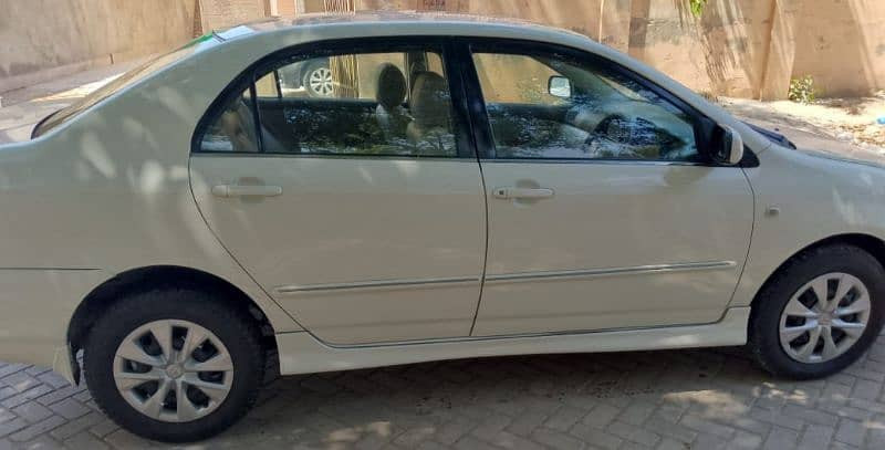 toyota-corolla-altis-18-2005-model-big-3