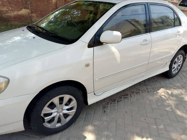toyota-corolla-altis-18-2005-model-big-4