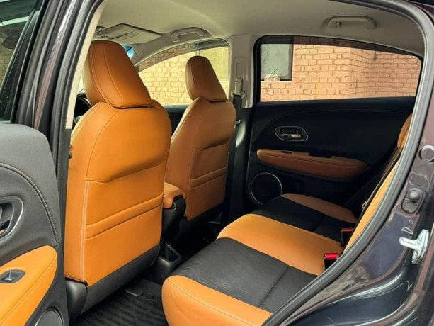 honda-vezel-2024-model-big-15