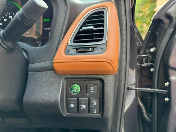 honda-vezel-2024-model-big-9