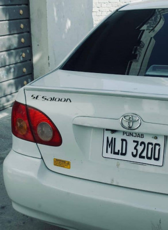 toyota-corolla-2004-big-6