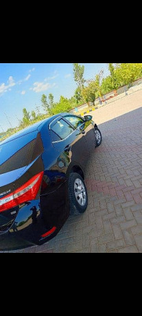 toyota-corolla-gli-2015-very-good-condition-all-documents-original-big-7