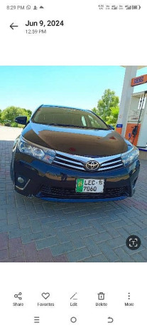 toyota-corolla-gli-2015-very-good-condition-all-documents-original-big-2