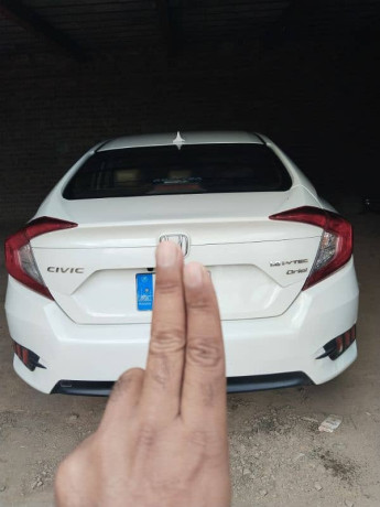honda-civic-oriel-2018-big-11