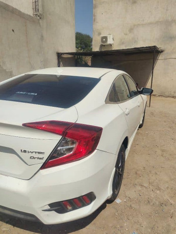 honda-civic-oriel-2018-big-1