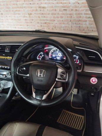 honda-civic-oriel-2018-big-7