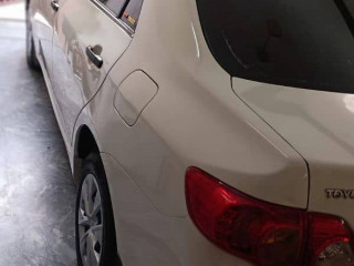 toyota-corolla-gli-2010