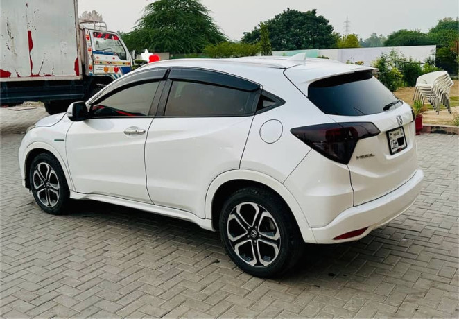 honda-vezel-z-pakg-2-pcs-touch-big-4