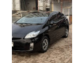 toyota-prius-18-s-package-small-4