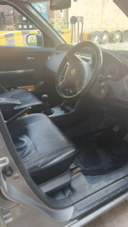 suzuki-swift-13-dlx-navigation-big-7