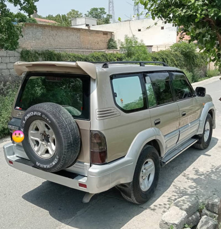 prado-tx-2002-big-2