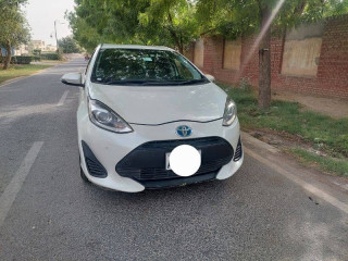 toyota-aqua-2019