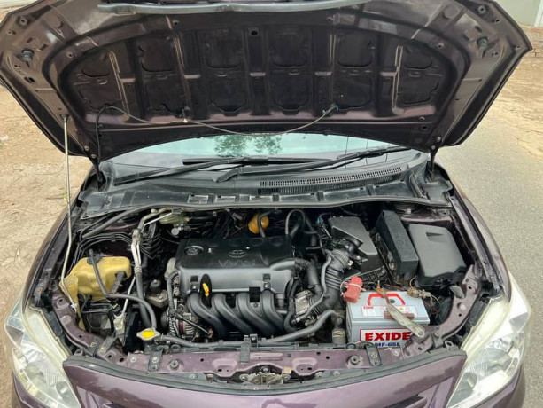 corolla-gli-2012-big-2