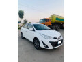 toyota-yaris-ativ-x-15-c-vt-small-1
