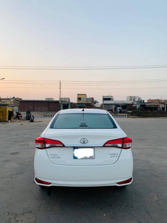 toyota-yaris-ativ-x-15-c-vt-big-3