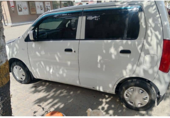 suzuki-wagon-r-2018-big-2