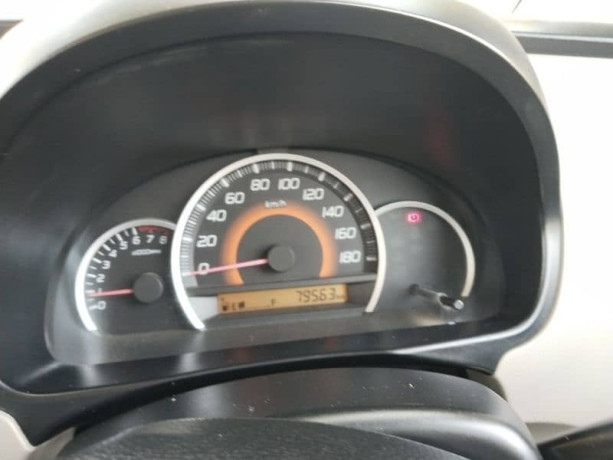 suzuki-wagon-r-2017-big-11