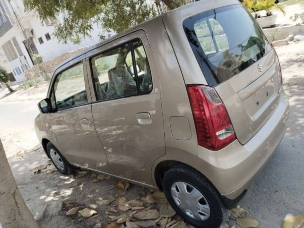 suzuki-wagon-r-2017-big-3