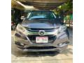 honda-vezel-x-package-small-0