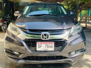 honda-vezel-x-package