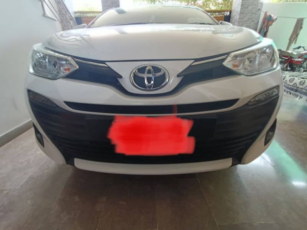 toyota-yaris-2021-ativ-x-cvti-top-of-the-line-automatic-big-7