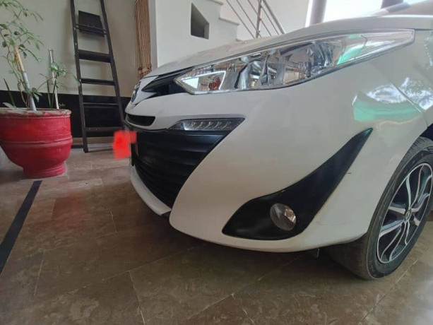 toyota-yaris-2021-ativ-x-cvti-top-of-the-line-automatic-big-6